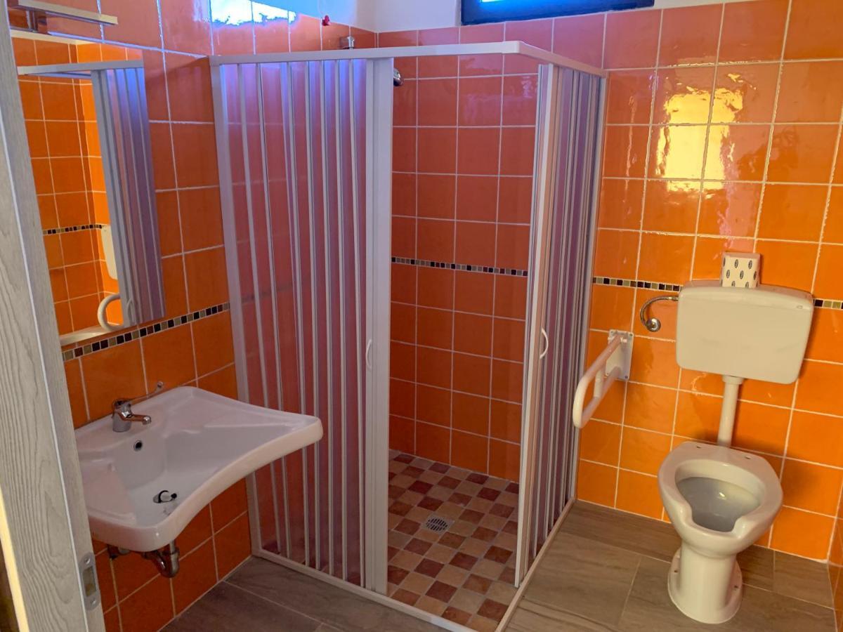Casa Acito Bed & Breakfast Stornara ภายนอก รูปภาพ